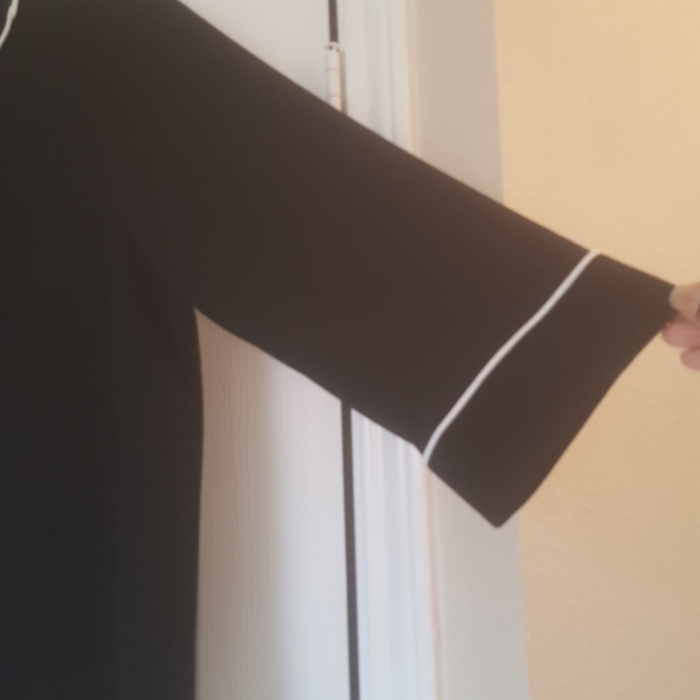 Blouse - Picture 2 of 4